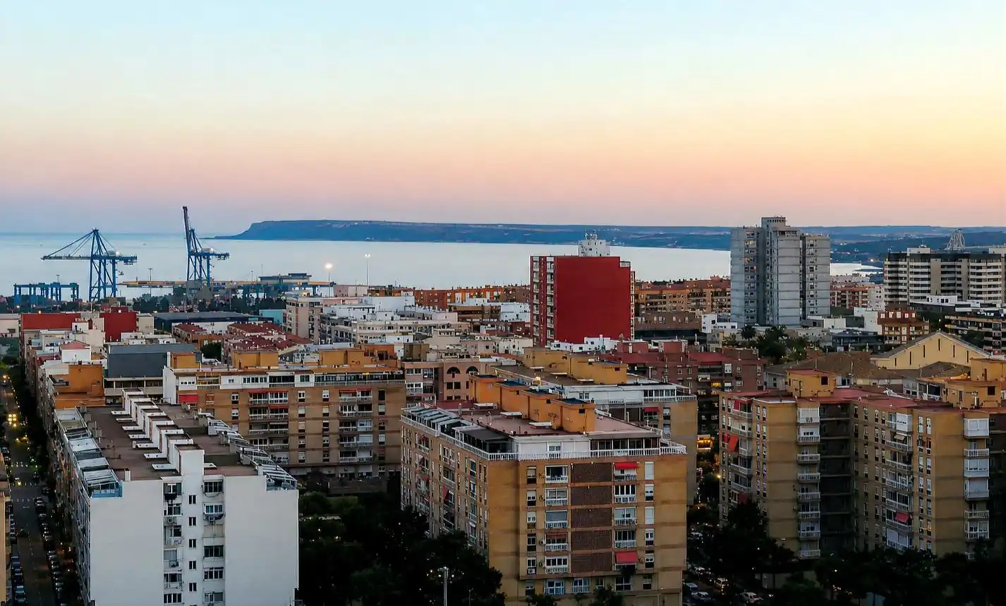 Piso con terraza en venta en Carrer Bono Guarner