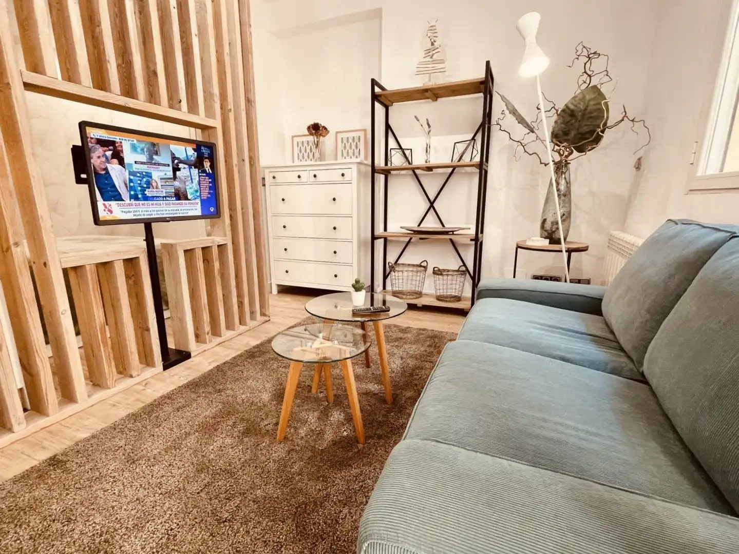 Sala de estar de Apartamento de alquiler en Madrid con Aire acondicionado, Calefacción y Terraza
