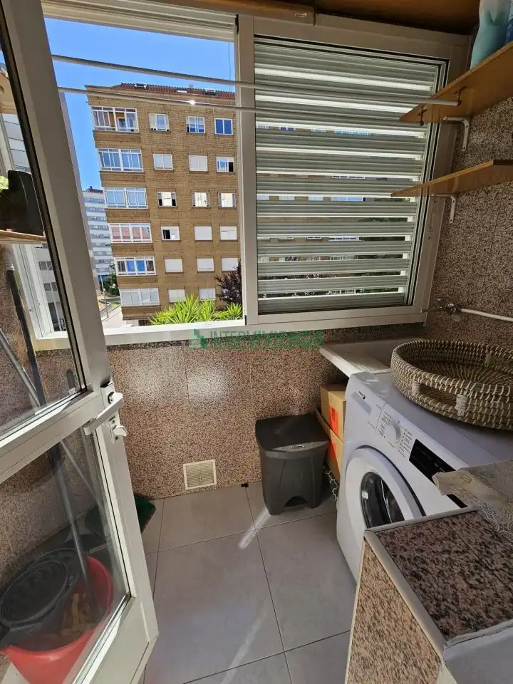 Terraza de Piso de alquiler en Vigo  con Calefacción, Parquet y Terraza