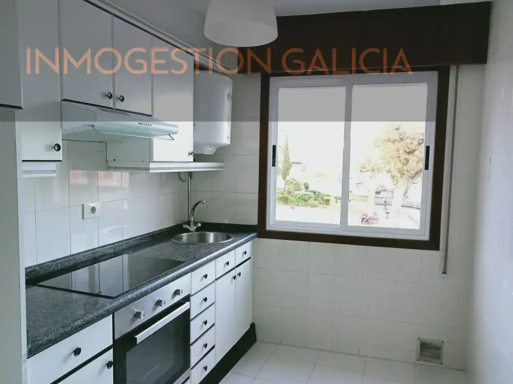 Edificio en venta en Plaza Campo Da Feira, Cerceda