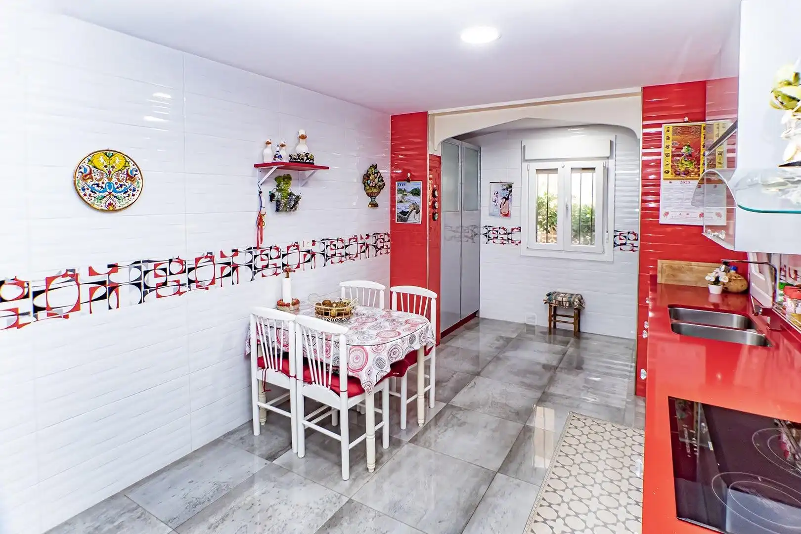 Cocina de Casa o chalet en venta en Roquetas de Mar con Aire acondicionado, Calefacción y Jardín privado