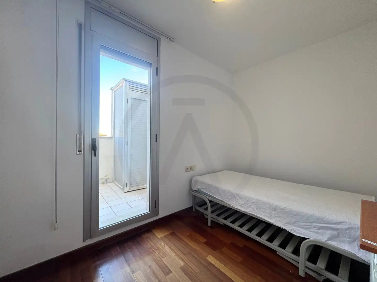 Schlafzimmer von Wohnung zum Verkauf in Terrassa mit Klimaanlage, Heizung und Parkett