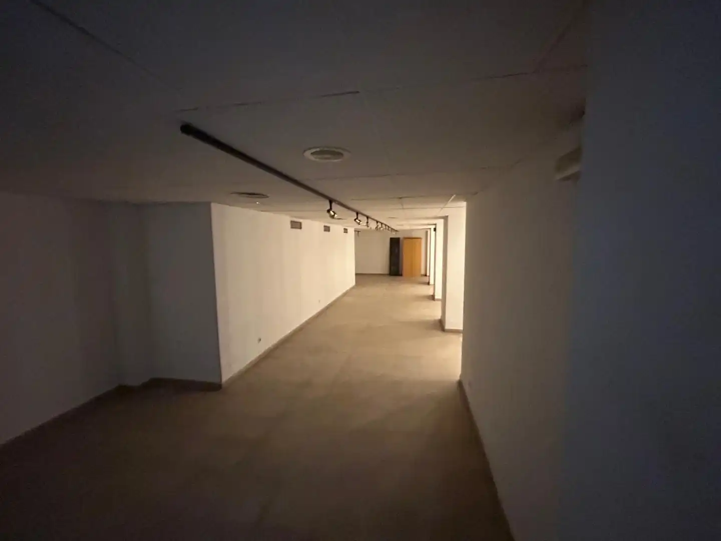 Local en venta en Barcelona con Aire acondicionado, Amueblado y Alarma