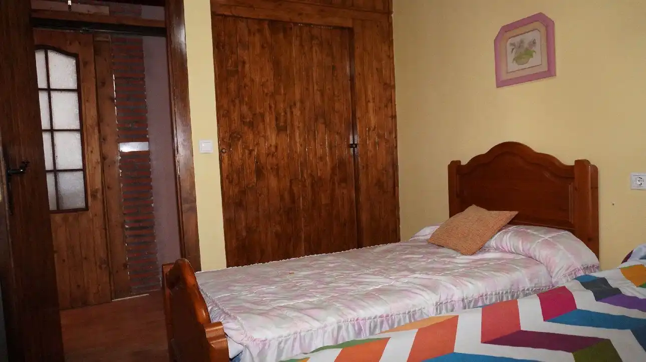 Habitación de Finca rústica en venta en Motril con Terraza, Piscina y Amueblado