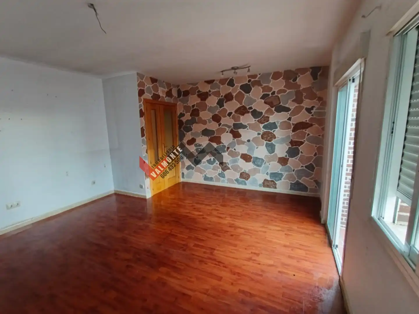 Sala d'estar de Pis en venda en Fuensalida amb Calefacció i Terrassa