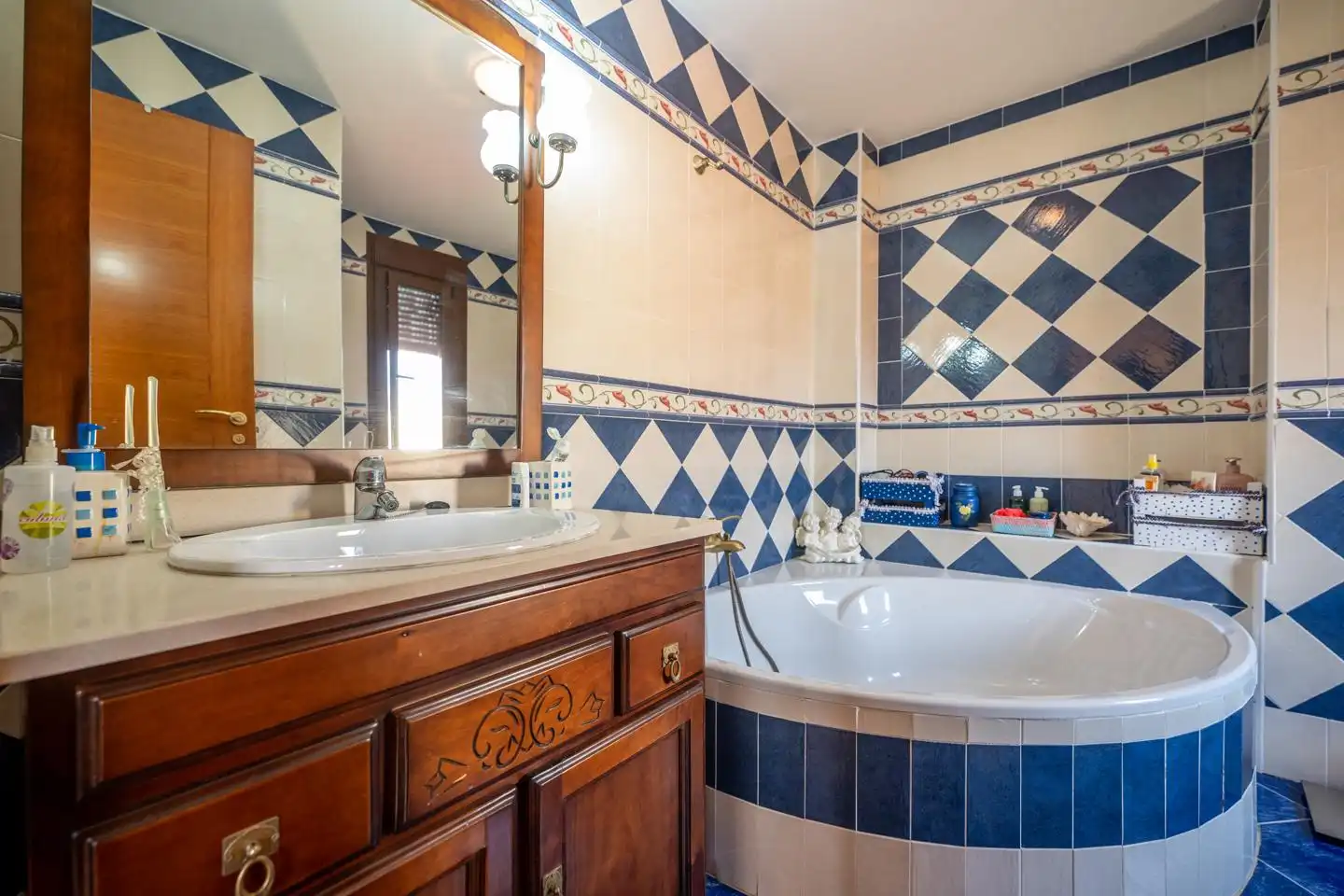 Baño de Casa o chalet en venta en Ávila con Calefacción, Jardín privado y Terraza