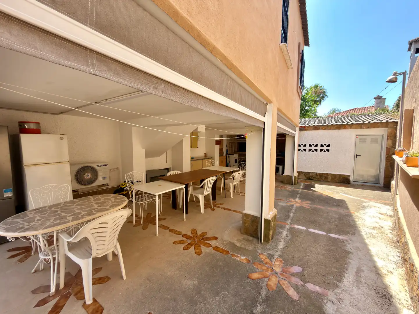 Terrassa de Casa o xalet en venda en Chiva amb Aire condicionat, Jardí privat i Terrassa