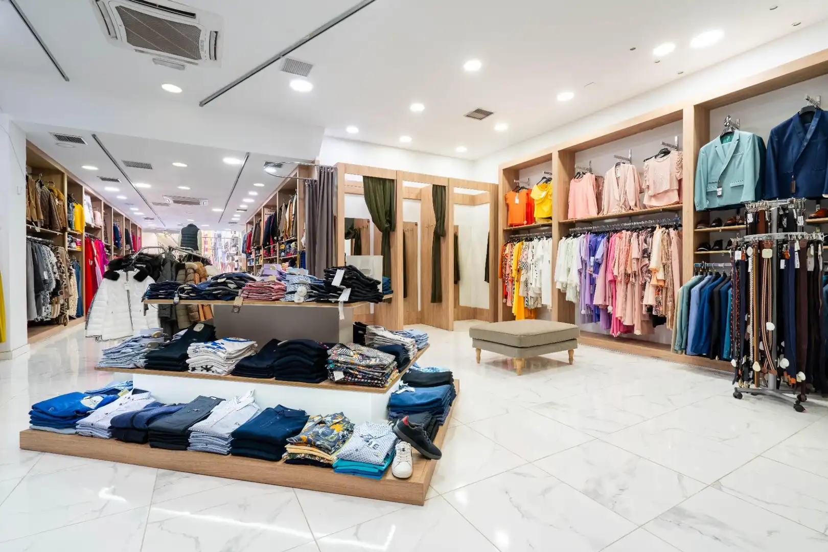 Business premises for sale in Calle Calle Reyes Católicos 12, imagen 12