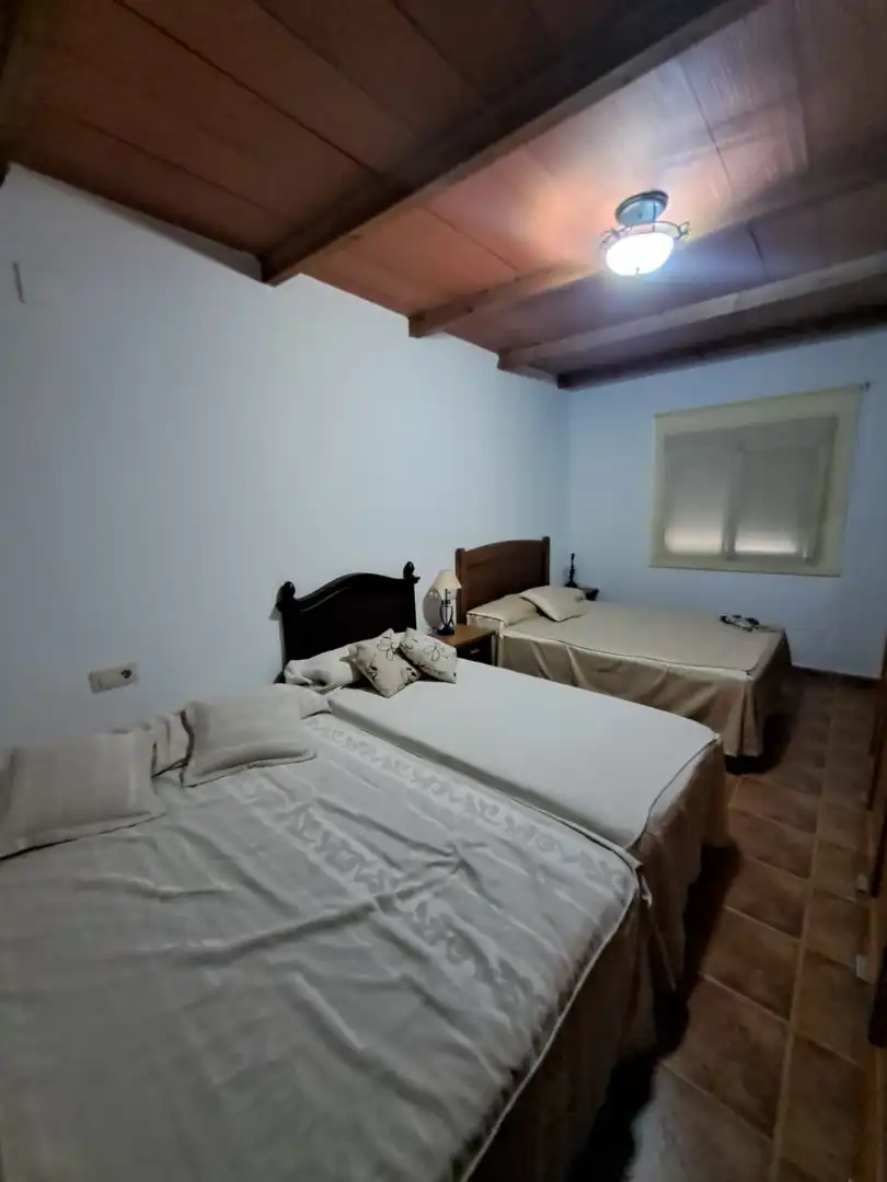 Dormitori de Casa o xalet en venda en Alcaracejos amb Piscina i Moblat