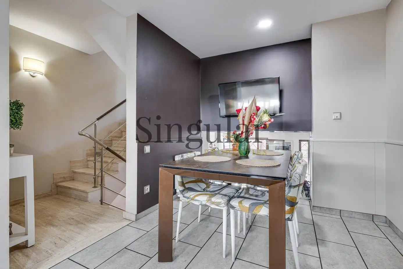 Comedor de Casa adosada en venta en Barcelona con Aire acondicionado, Calefacción y Terraza