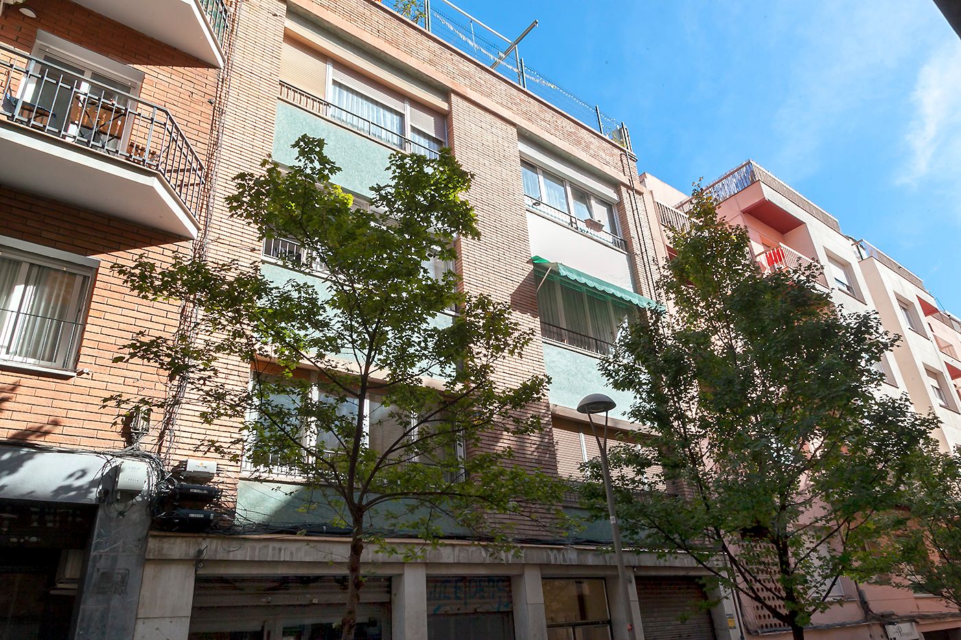 Exterior view of Flat for sale in  Barcelona Capital  with Balcony