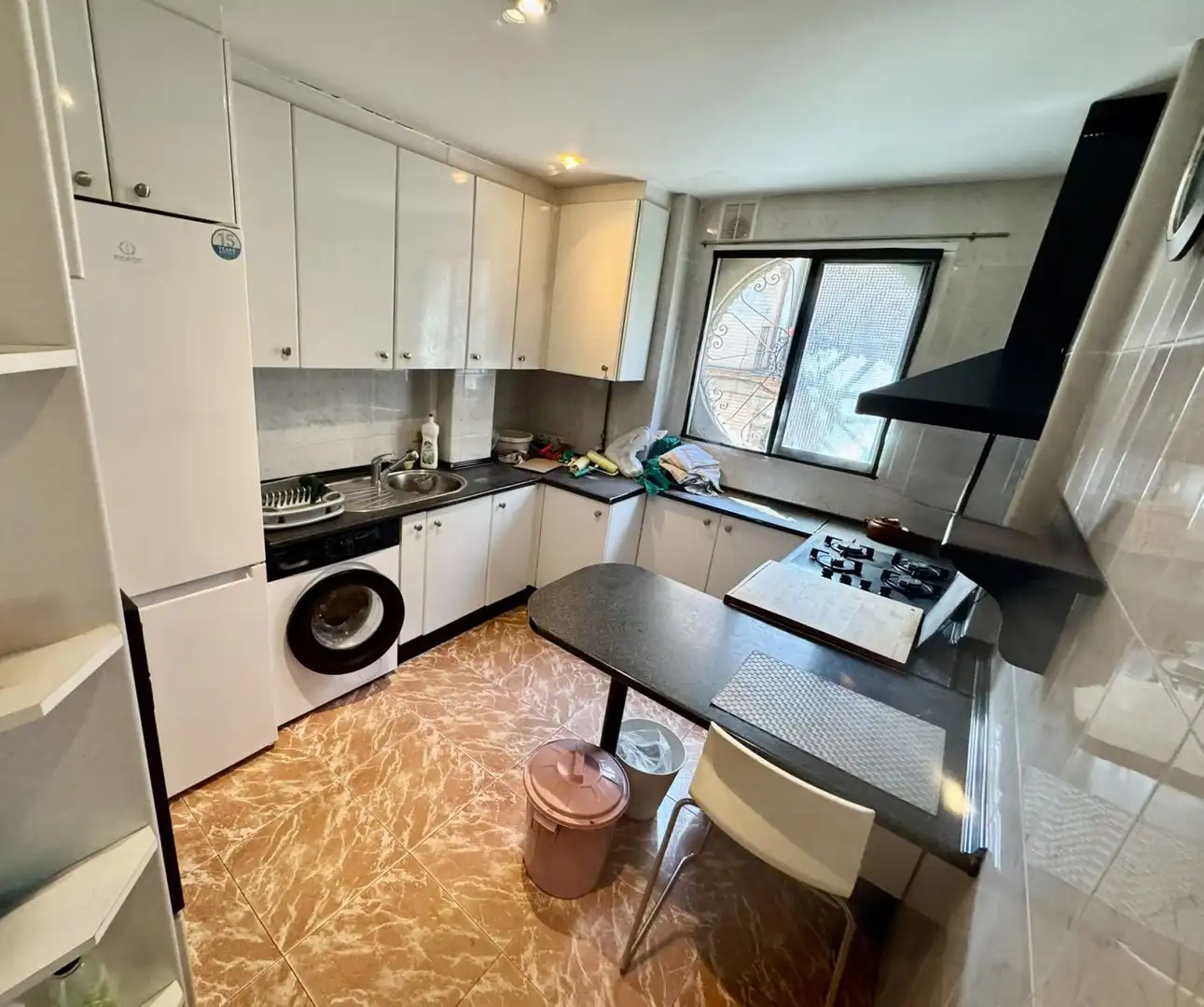 Cocina de Piso de alquiler en Sevilla con Aire acondicionado y Balcón
