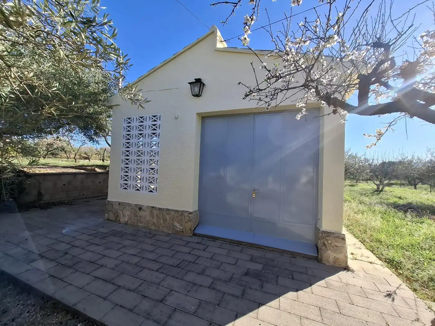 Vista exterior de Casa o xalet en venda en Ontinyent amb Traster i Piscina