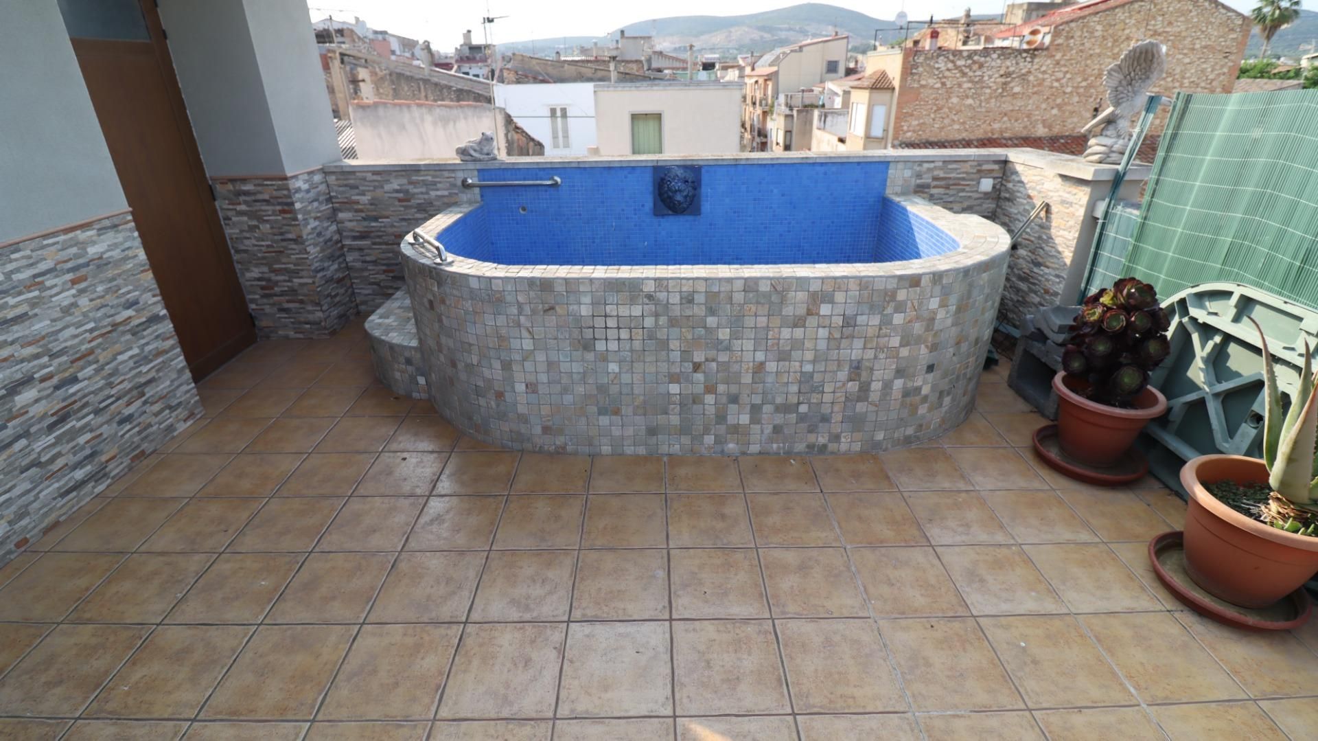 Piscina de Casa o xalet en venda en Ulldecona amb Calefacció, Terrassa i Traster
