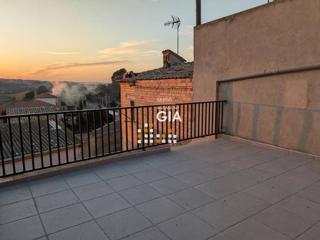 Casa-chalet en Venta en Carrer Miret, 10 en Montgai