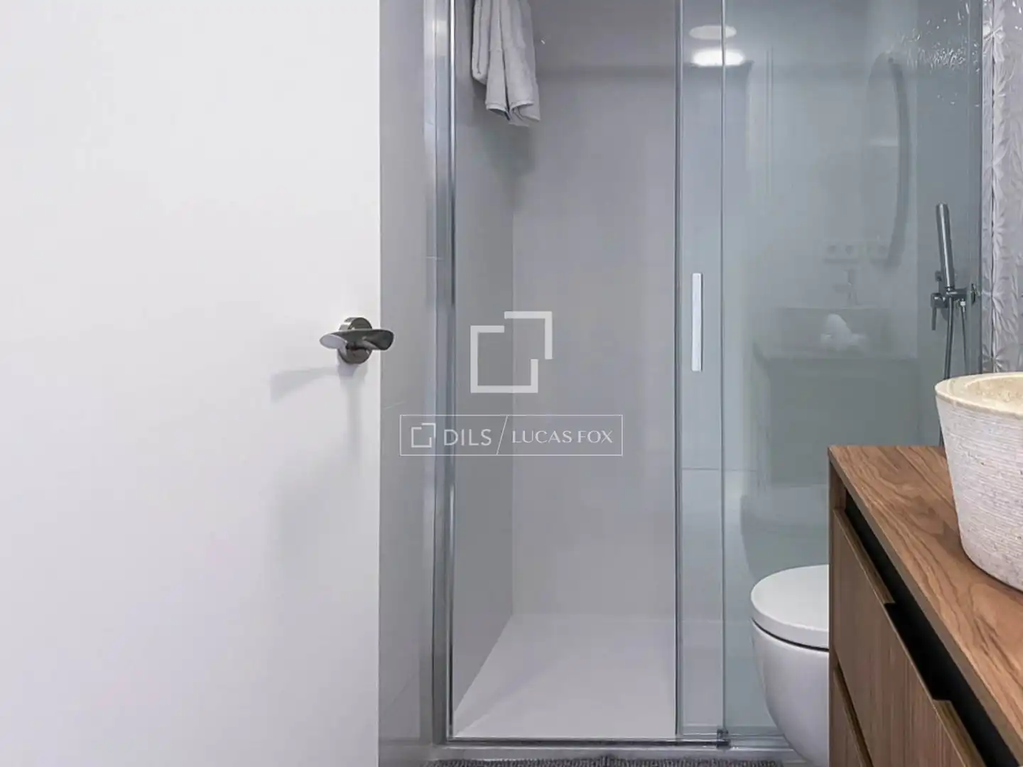 Baño de Piso de alquiler en Sant Miquel de Fluvià con Aire acondicionado, Parquet y Amueblado