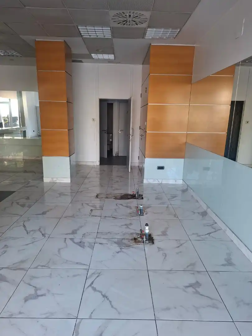 Gewerbefläche zum Verkauf in Calle Reyes Católicos 26, imagen 7