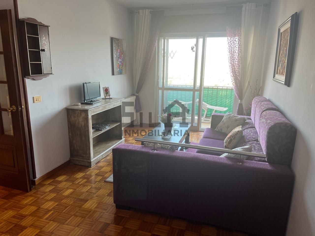 Sala de estar de Piso en venta en Barbadás con Calefacción, Trastero y Amueblado