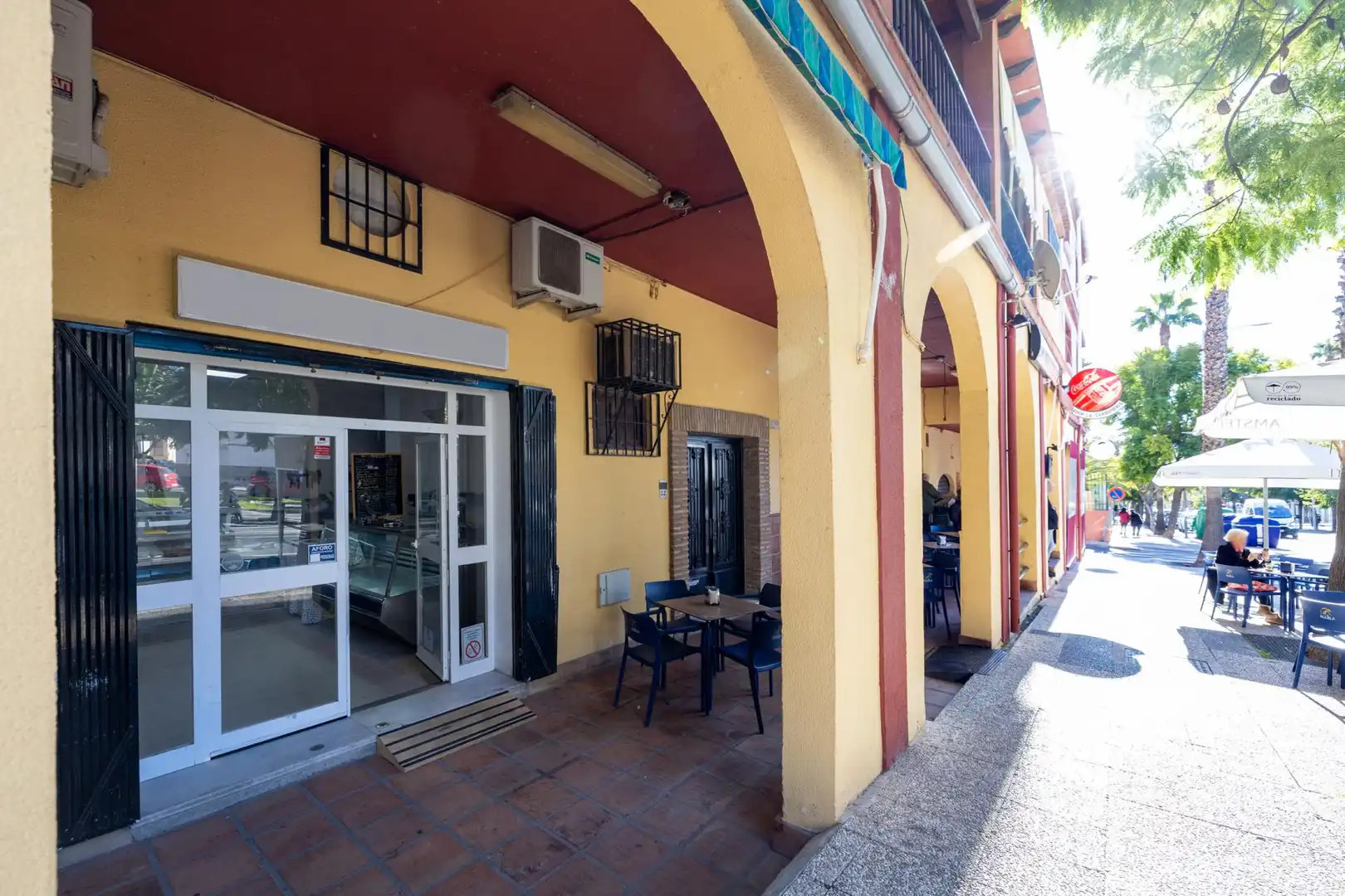 Gewerbefläche zum Verkauf in Avenida de Enrique Martín Cuevas 6, imagen 3