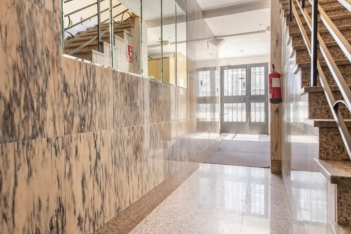 Loft zum Verkauf in Madrid mit Heizung, Privatgarten und Möbliert