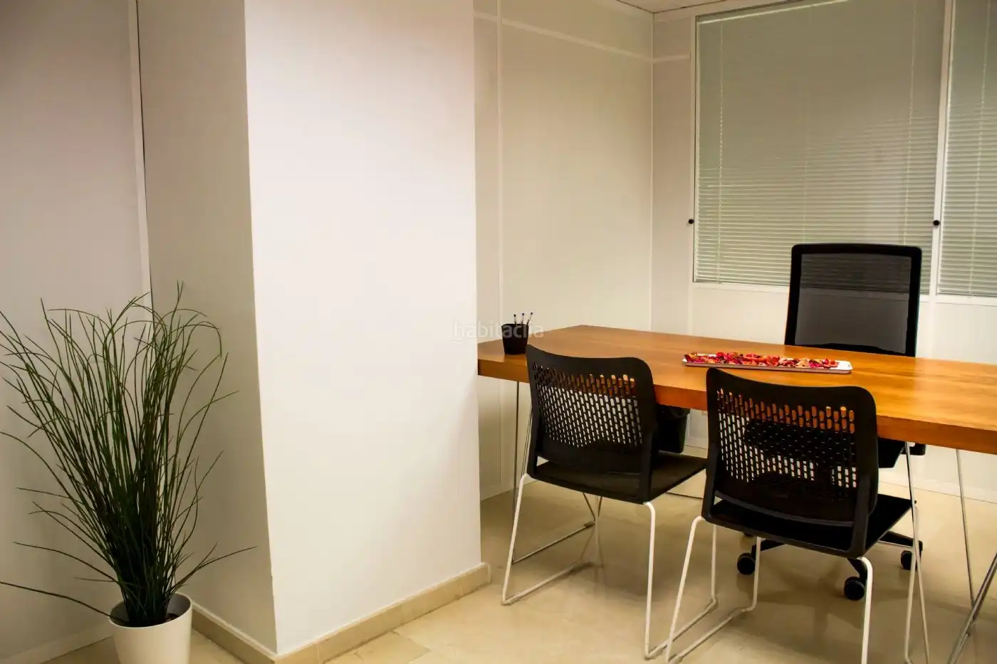 Office space with lift to rent in Carrer de Guillem de Castro 9, imagen 12