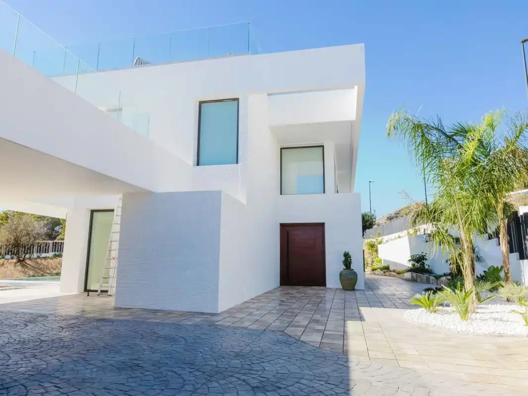 Exterior view of Houses for sale in Benalmádena  with Air Conditioner, Heating and Private garden