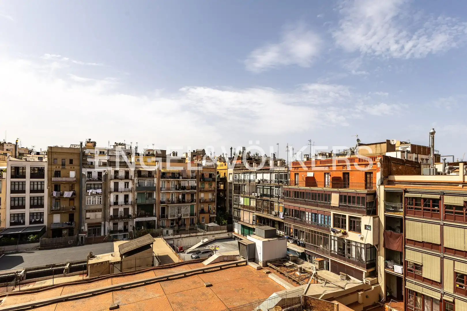 Terrasse von Maisonette zum Verkauf in Barcelona mit Klimaanlage, Heizung und Parkett