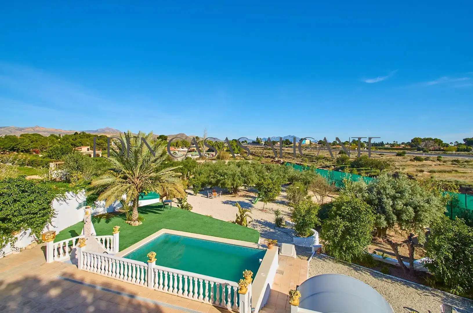 Jardí de Casa o xalet en venda en Alicante / Alacant amb Aire condicionat, Jardí privat i Terrassa