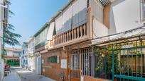 Exterior view of Single-family semi-detached for sale in  Granada Capital