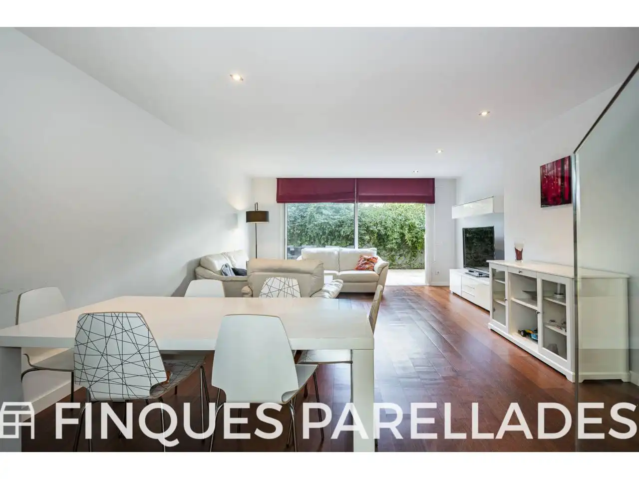 Sala de estar de Piso en venta en Sitges con Aire acondicionado, Calefacción y Jardín privado