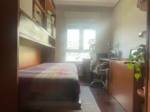 Habitación de Piso en venta en Oviedo  con Parquet, Trastero y Piscina