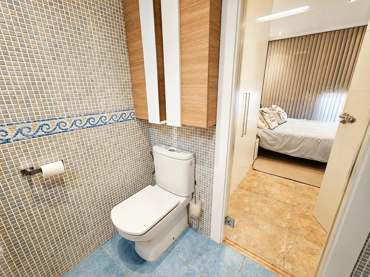 Badezimmer von Wohnung zum Verkauf in Elche / Elx mit Klimaanlage, Terrasse und Balkon