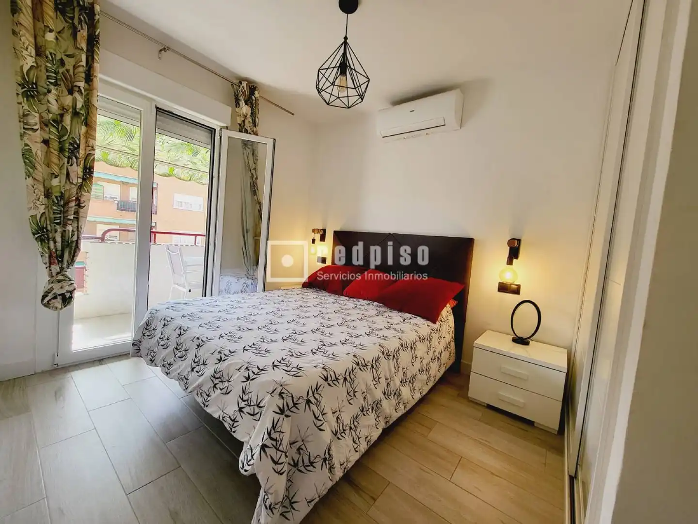 Habitación de Piso en venta en Alcobendas con Aire acondicionado, Calefacción y Terraza