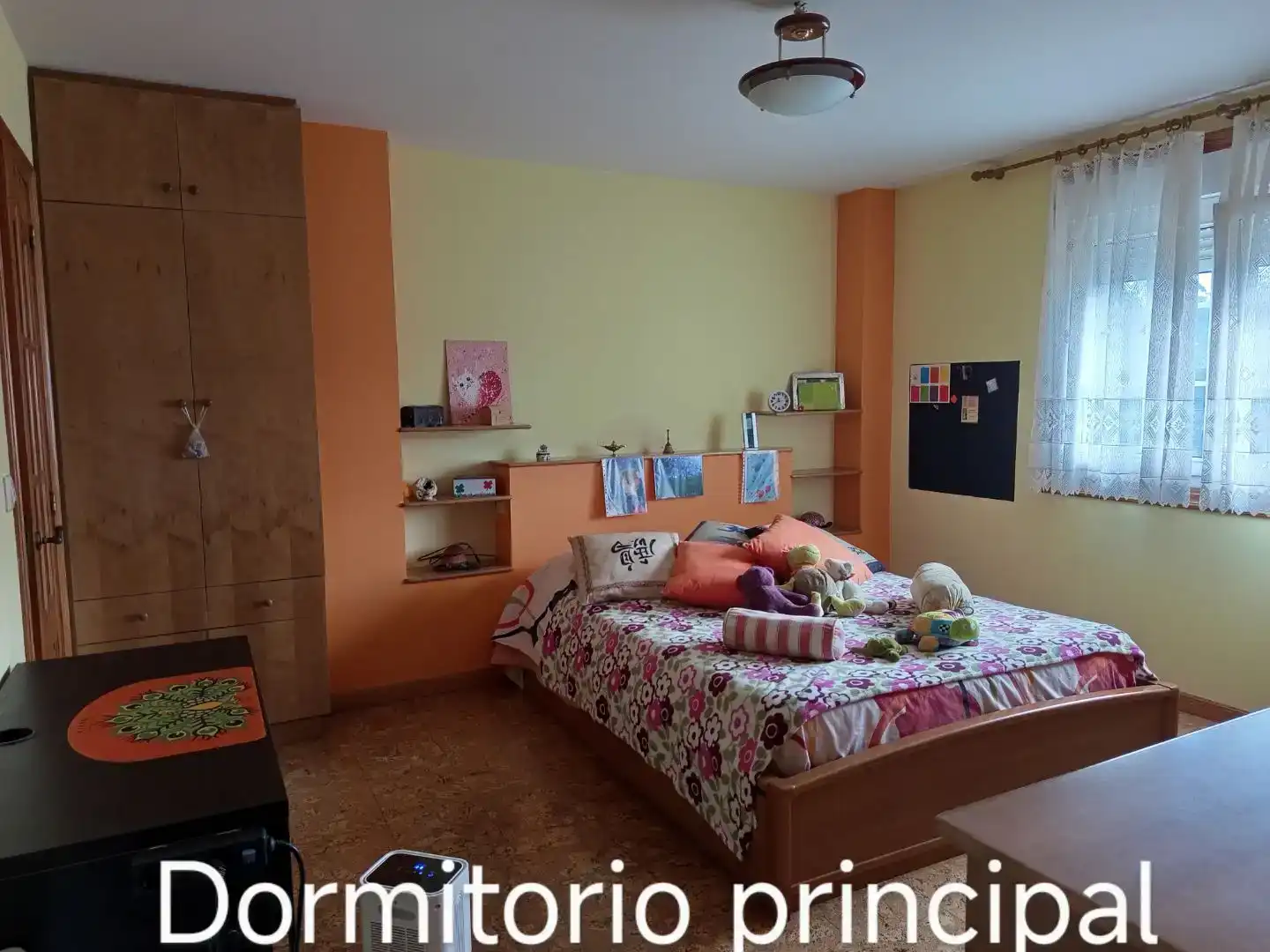 Dormitori de Casa o xalet en venda en Culleredo amb Calefacció, Jardí privat i Terrassa