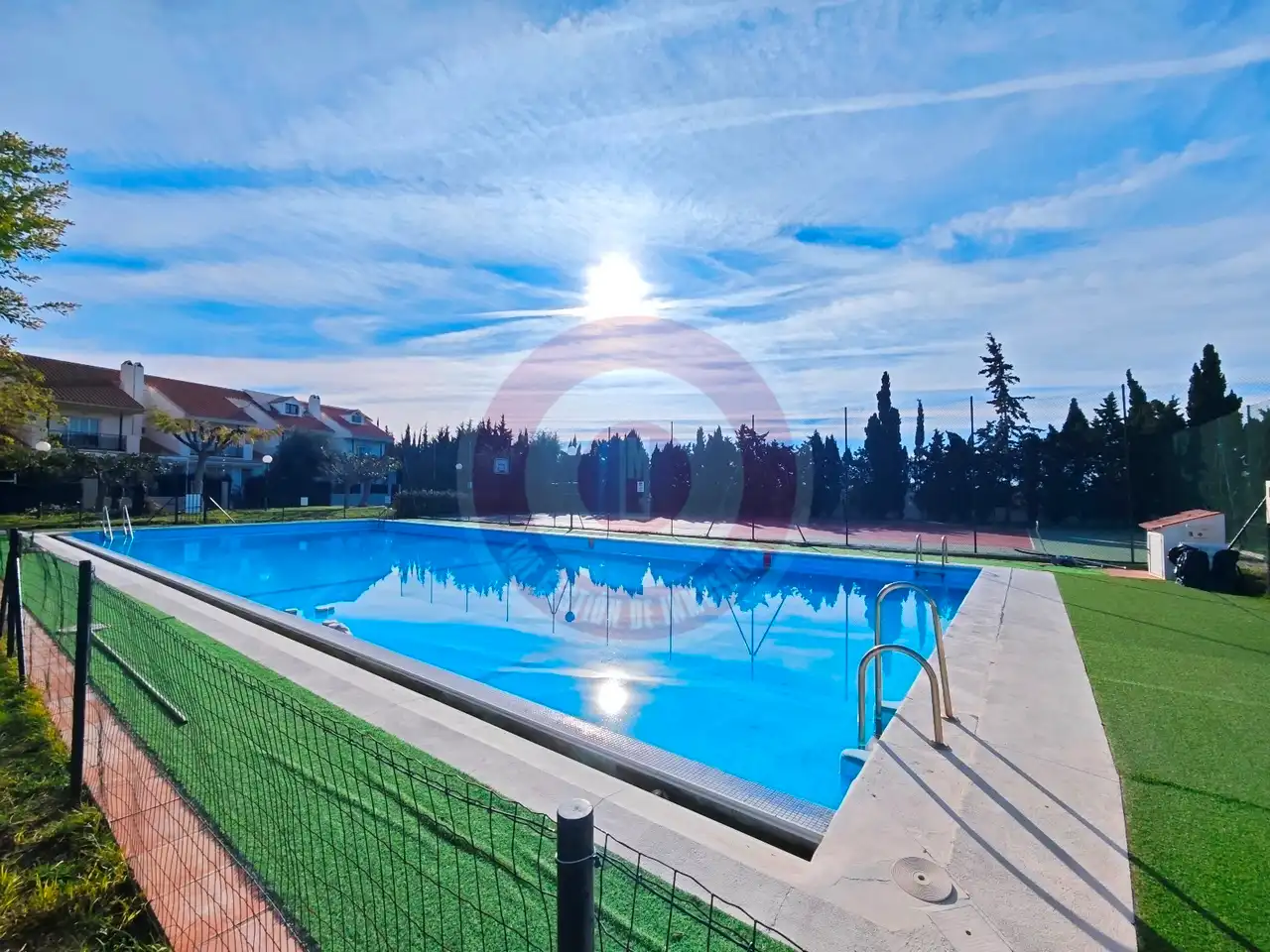 Piscina de Casa adosada en venda en Vélez-Málaga amb Terrassa, Alarma i Piscina comunitària
