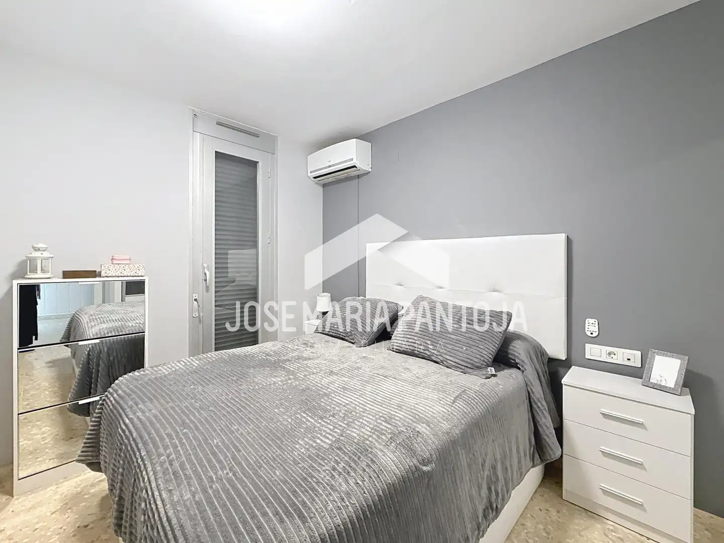 Habitación de Piso en venta en Jerez de la Frontera con Aire acondicionado, Jardín privado y Trastero