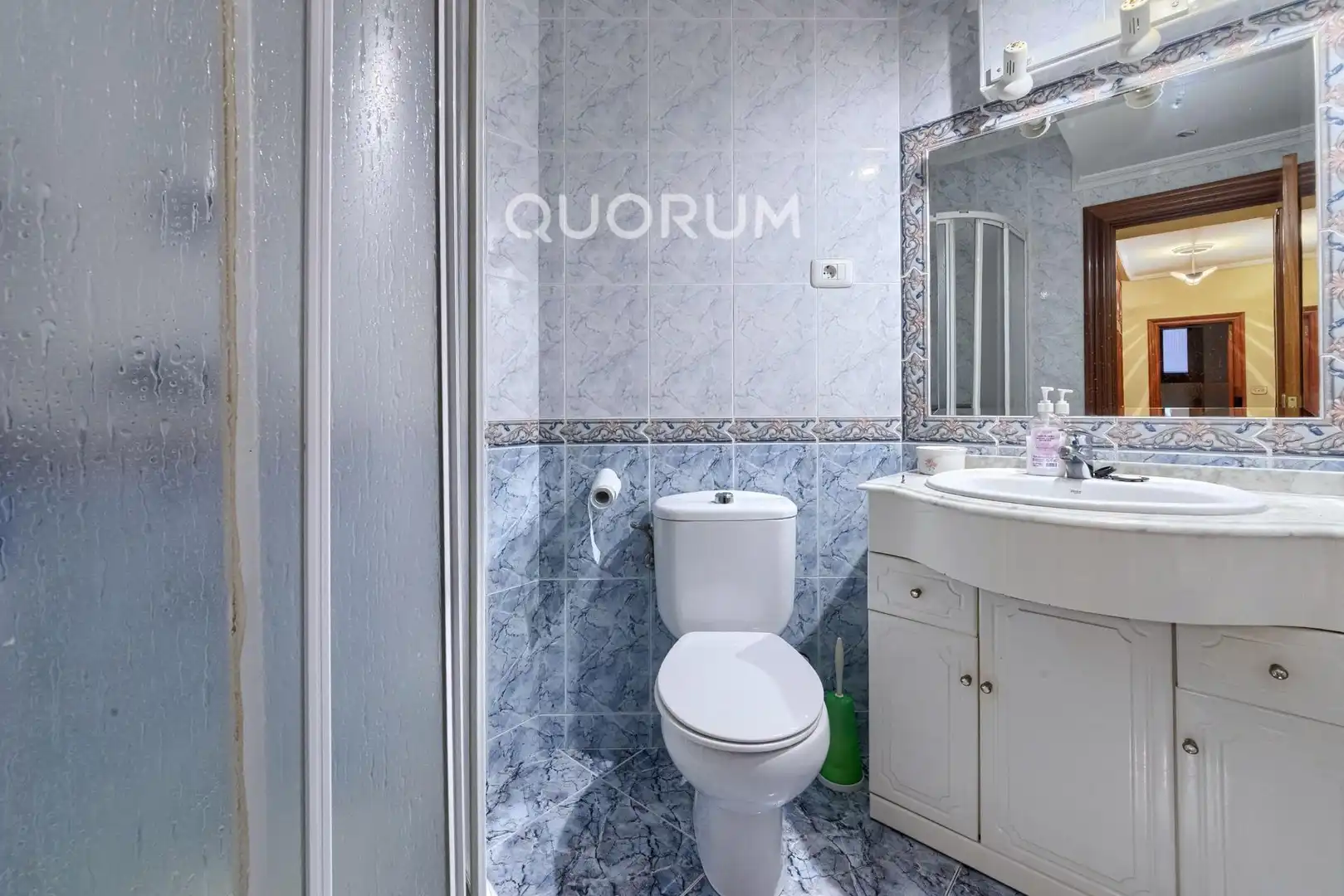 Bathroom of Flat for sale in Basauri   with Heating and Balcony