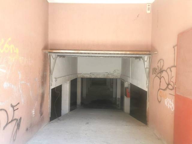Local comercial en Venta en Altozano - Conde Lumiares