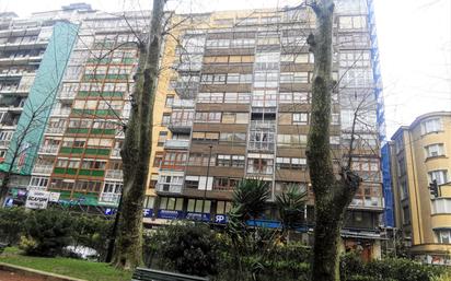 Vista exterior de Pis en venda en Santander amb Balcó