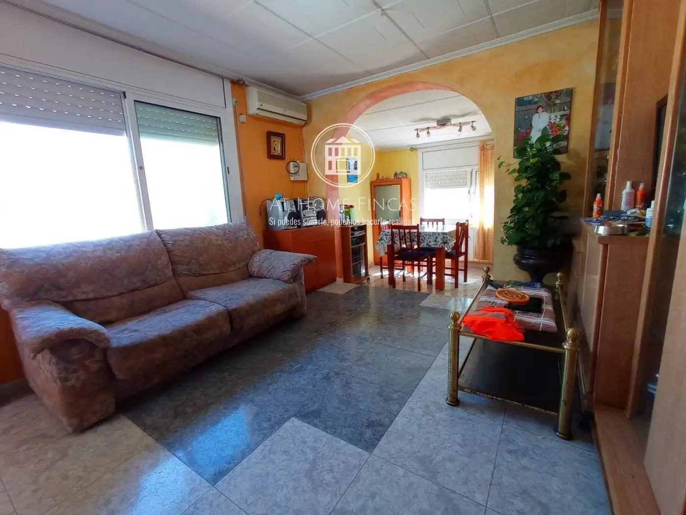 Wohnzimmer von Haus oder Chalet zum Verkauf in La Bisbal del Penedès mit Klimaanlage, Heizung und Abstellraum