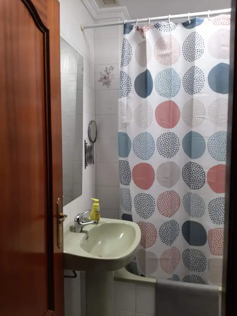 Baño de Piso en venta en Huelva con Aire acondicionado