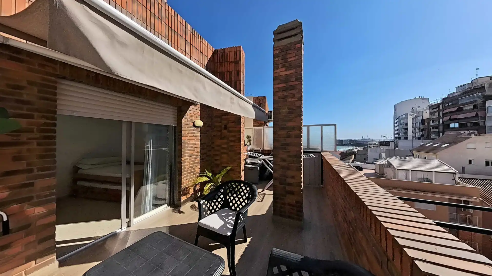 Terraza de Ático en venta en Alicante / Alacant con Aire acondicionado, Terraza y Horno