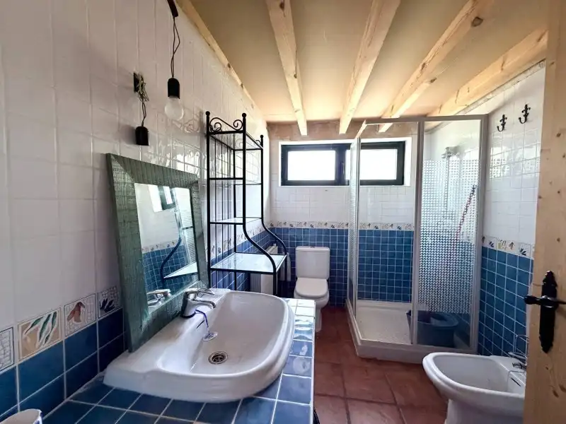 Bathroom of Houses for sale in El Espinar  with Heating, Private garden and Terrace