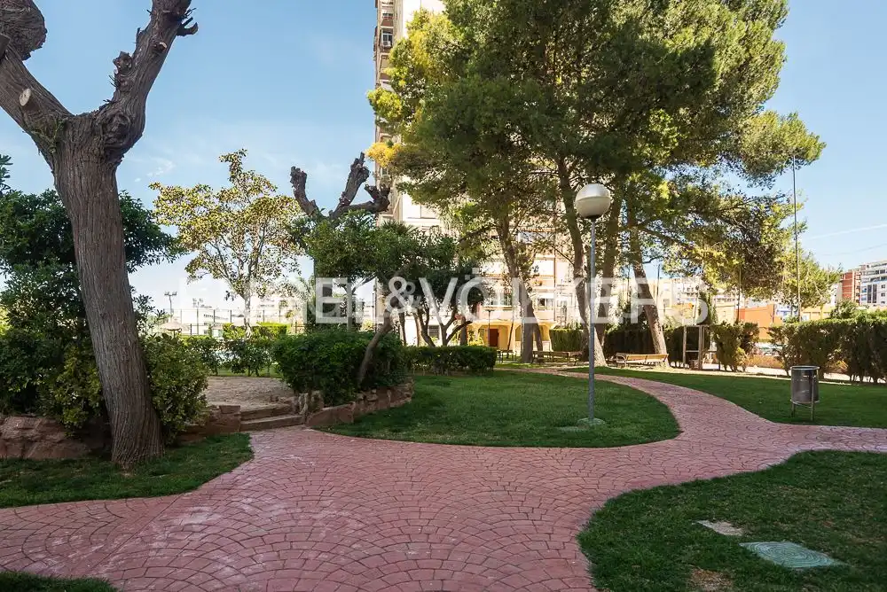 Vista exterior de Pis de lloguer en La Pobla de Farnals amb Aire condicionat, Calefacció i Jardí privat