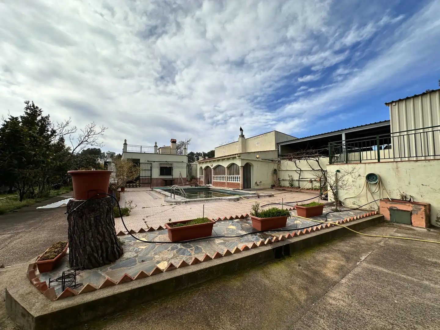 Vista exterior de Finca rústica en venda en Riudecanyes amb Calefacció, Jardí privat i Terrassa