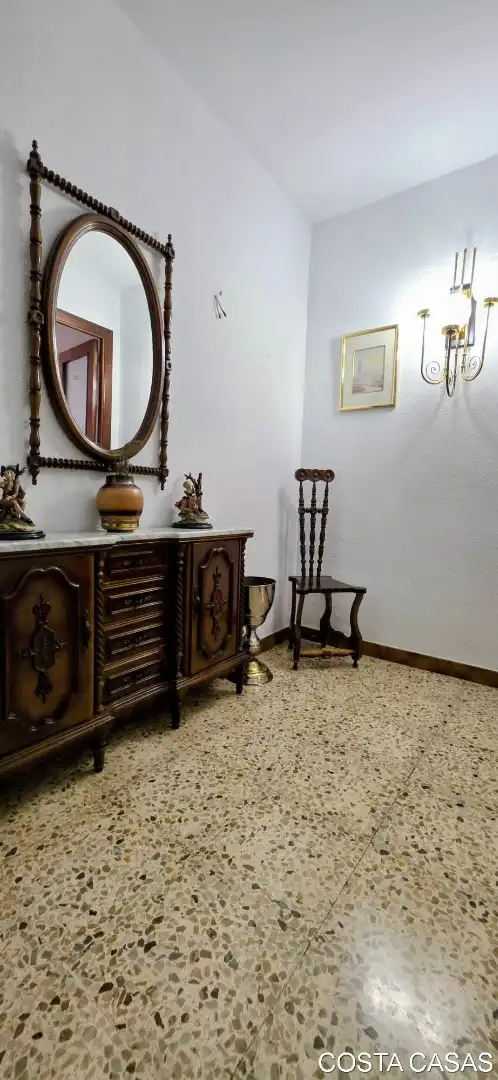 Piso en venta en L'Hospitalet de Llobregat con Balcón