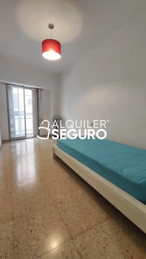 Schlafzimmer von Wohnung zur Miete in Mislata mit Terrasse und Möbliert