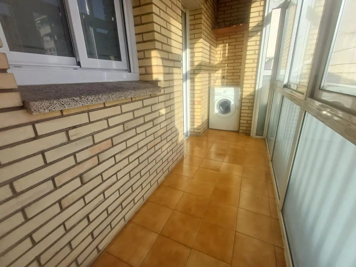 Adosado con jardín en venta en Carrer de la Pau 84, imagen 5