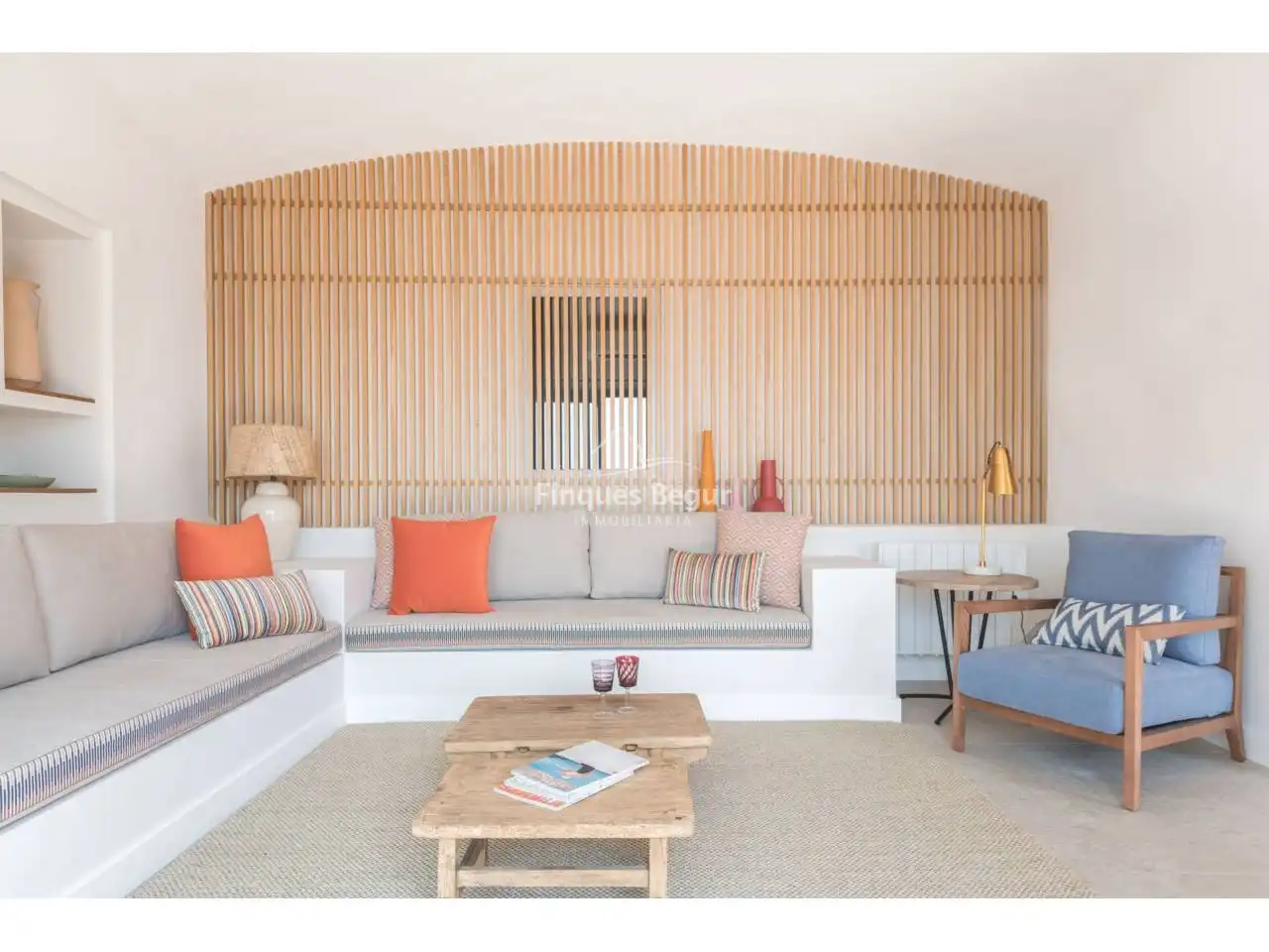 Living room of Apartments for sale in Begur  with Air Conditioner, Heating and Terrace