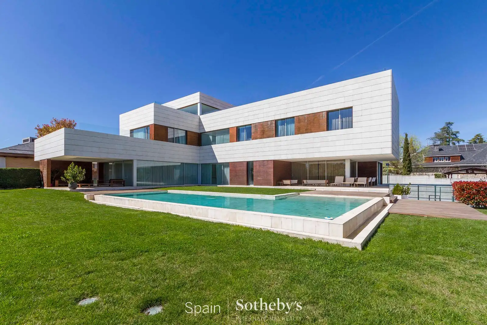 Vista exterior de Casa o chalet en venta en Madrid con Aire acondicionado, Calefacción y Jardín privado